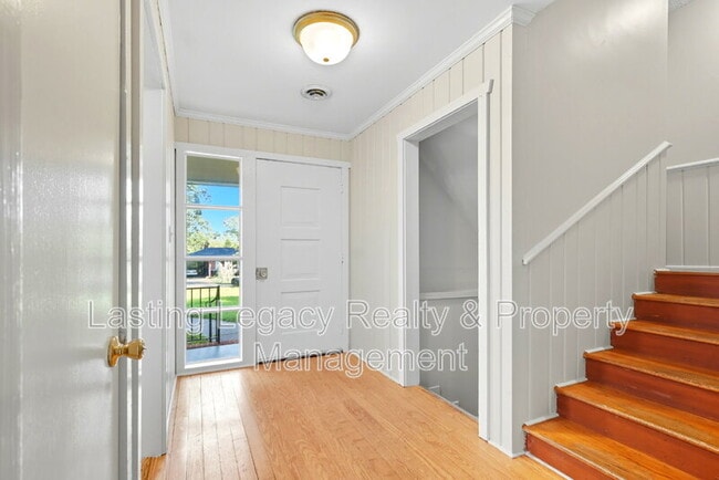 Building Photo - 4850 Ellen Ave