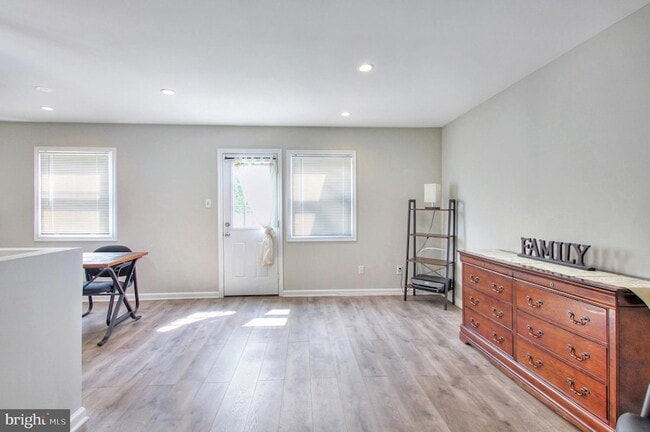 Building Photo - 9919 Boise Rd