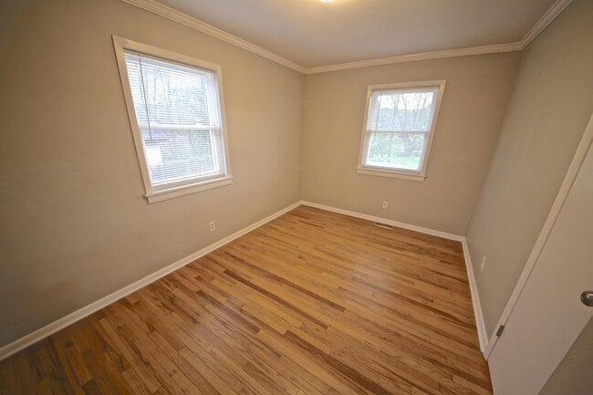 Building Photo - 3801 W Woodyard Rd