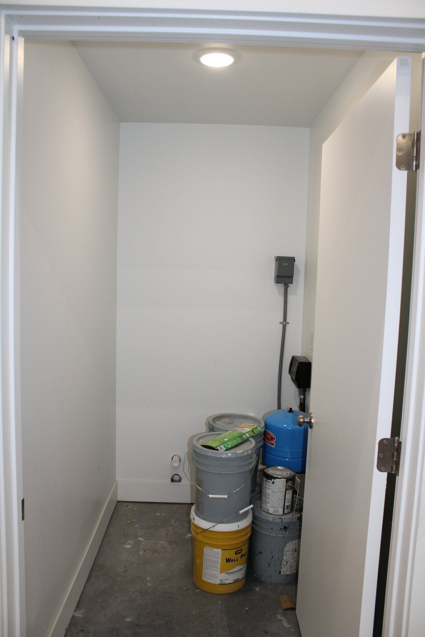 Building Photo - 57 W 465 N