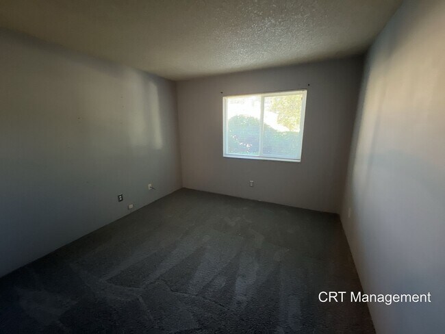 Building Photo - Spacious 2 Bed, 2 Bath Condo – Prime Lowry Location!