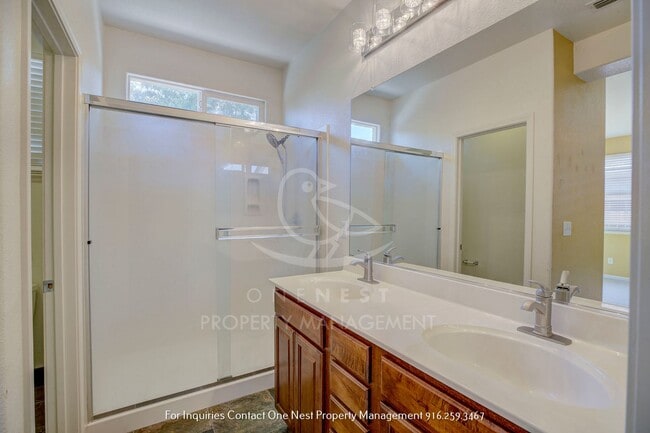 Building Photo - 1362 Paddington Way