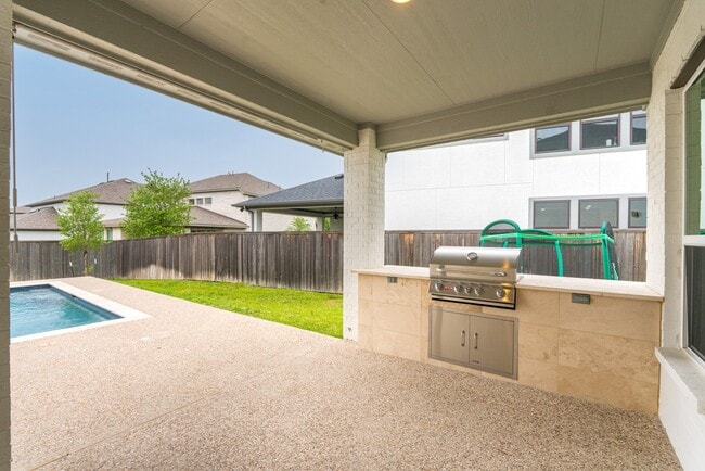 Building Photo - 146 Renodes Garden Ln