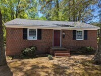 Building Photo - 3 bedroom home in Emporia