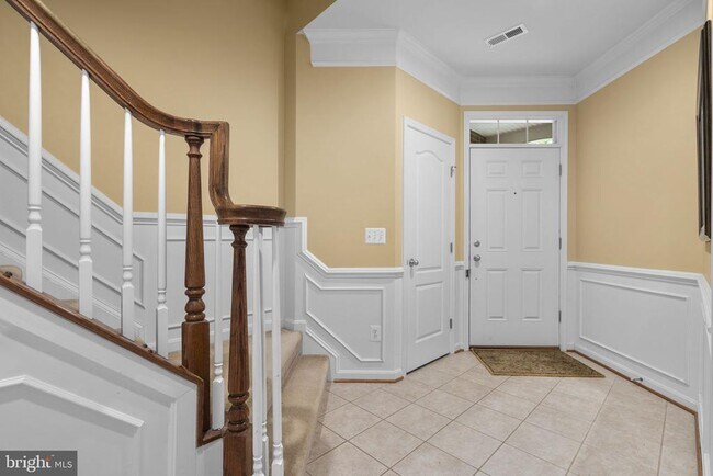 Building Photo - 43682 Chicacoon Creek Square