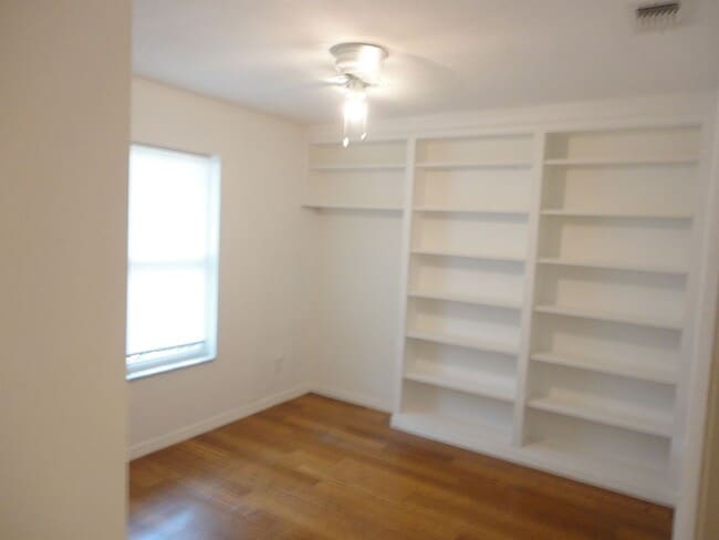 Building Photo - Charming 3-bedroom, 2-bath home in the Timber Lane