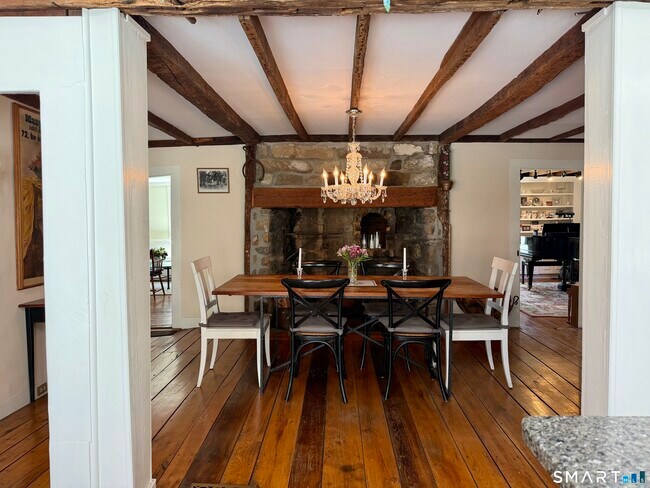 Building Photo - 509 Boston Post Rd