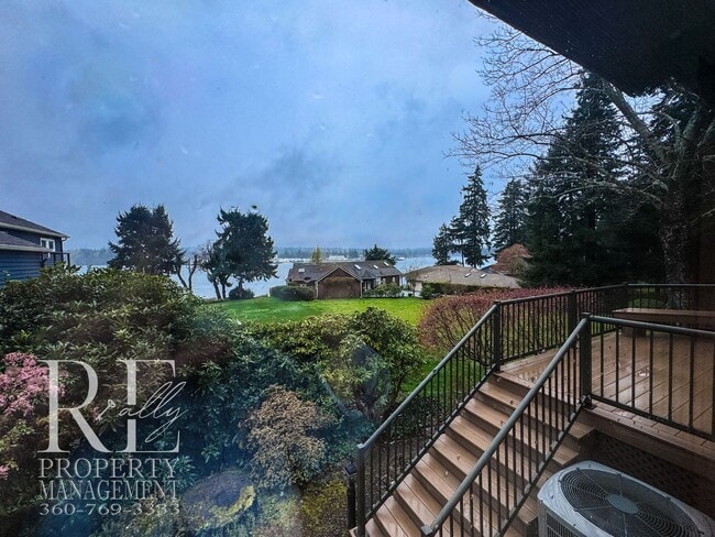 Building Photo - Vaulted 2-Bed Home with Scenic Views, Gas Fireplace & Oversized Deck