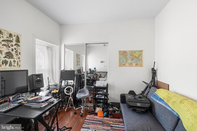Building Photo - 3848 Terrace St