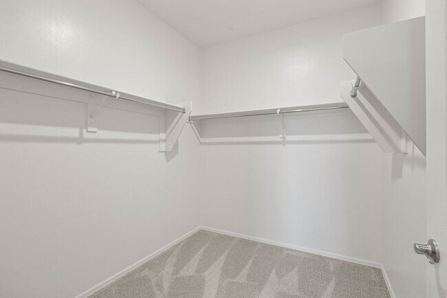 Building Photo - 11288 S Weismann Dr