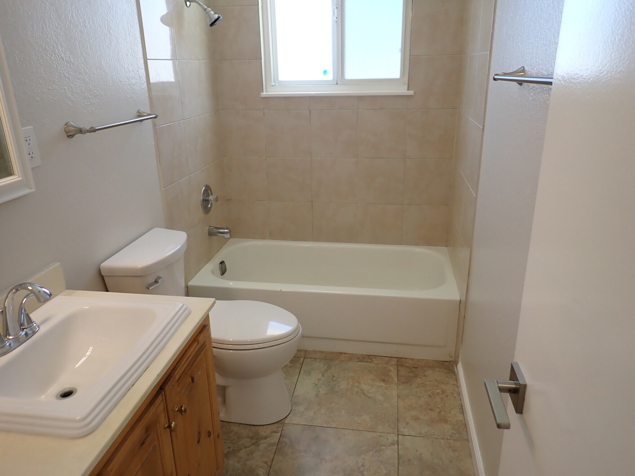 Building Photo - 1455 Transite Ave