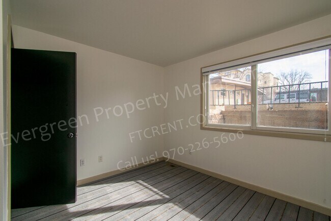 Building Photo - 419 W Mountain Ave