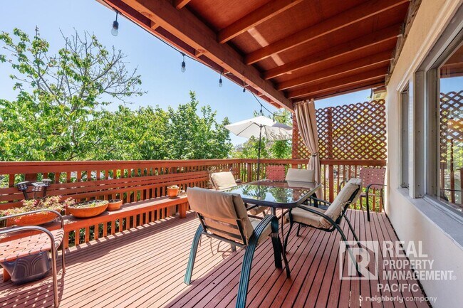 Building Photo - Beautiful North Berkeley Craftsman with Bay View