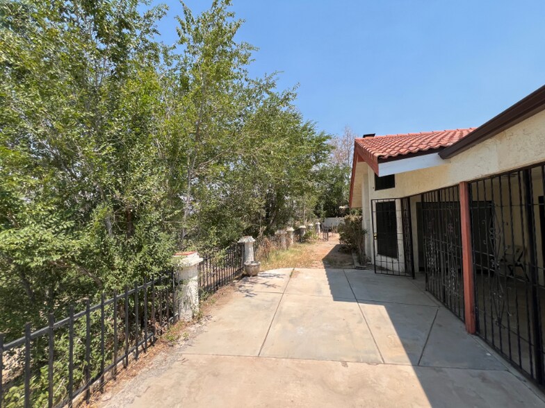 Building Photo - 13850 Dahlgren Dr