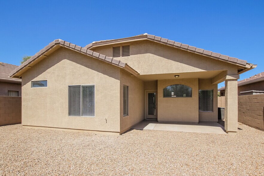 Building Photo - 8413 W Sonora St