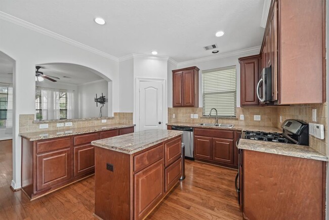 Building Photo - 1846 Woodbend Village Ct