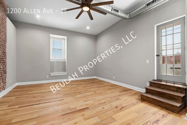 Building Photo - 2bd/2ba Luxury Penthouse Apartment