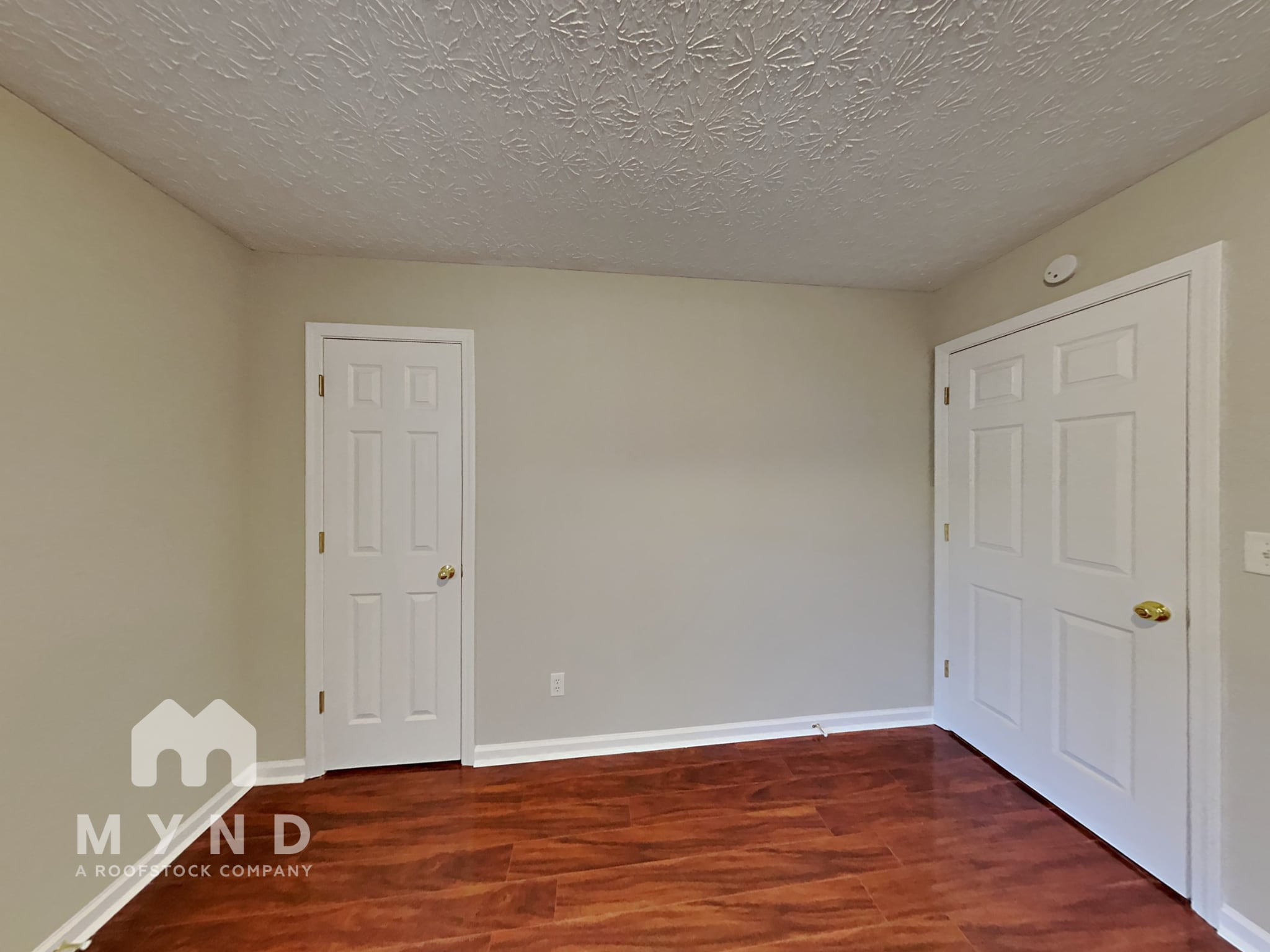 Building Photo - 301 Lacebark Ln