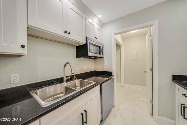 Building Photo - 234 Marlin Cir