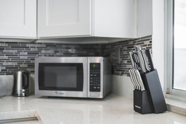 Building Photo - 1519 Walnut Ave