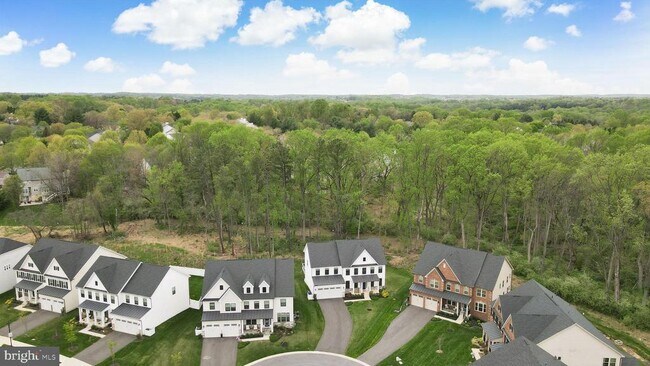 Building Photo - 7679 Cross Creek Dr