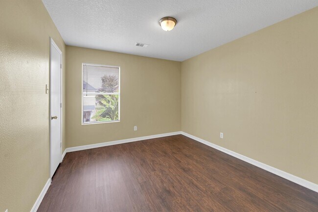 Building Photo - 1119 Mossy Branch St