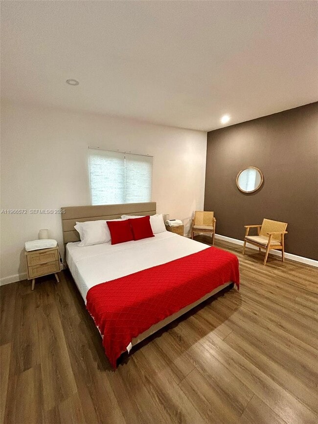 Building Photo - 2631 Roosevelt St