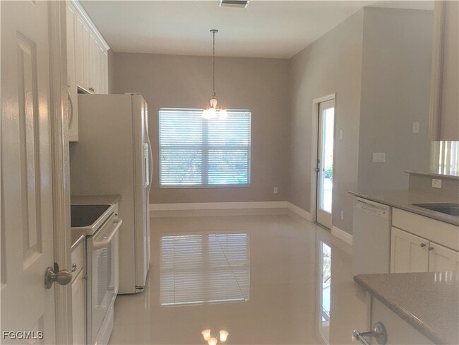 Building Photo - 9019 Gladiolus Preserve Cir