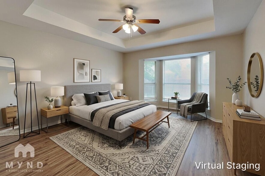 Building Photo - 2526 Sunset Dr