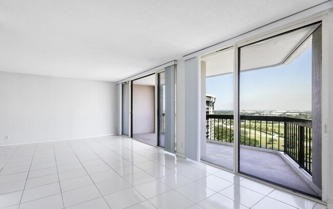 Building Photo - 2425 Presidential Way