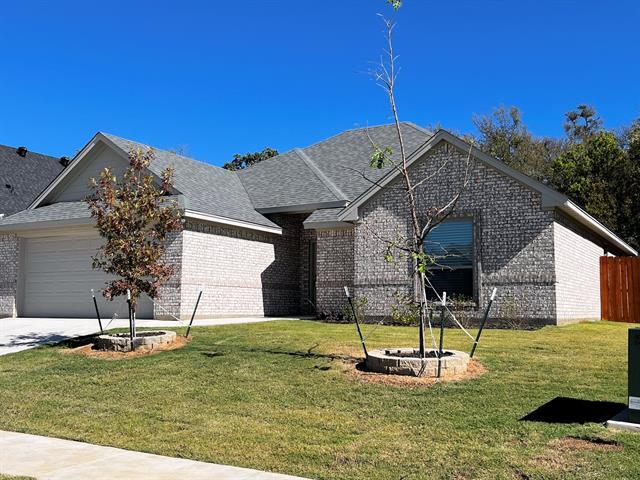 Building Photo - 219 Clover Cir