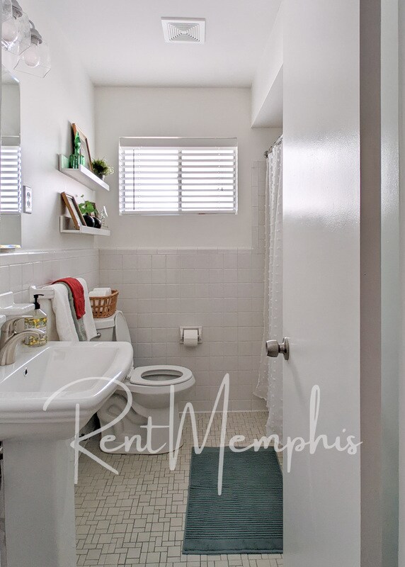 Building Photo - 1609 Forest Ave