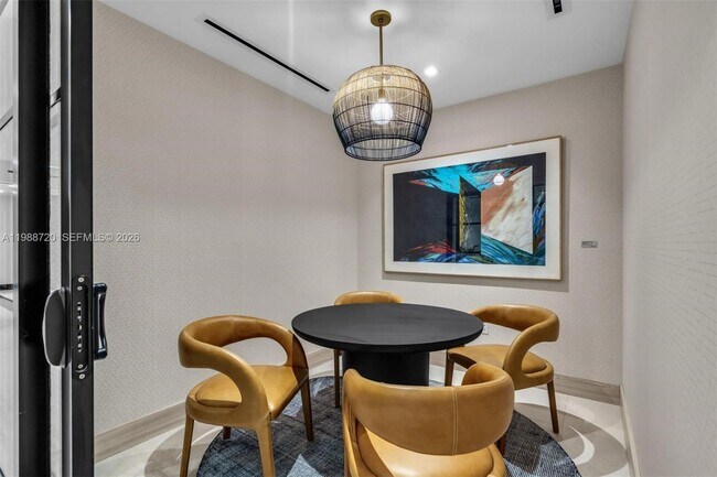 Building Photo - 225 N Miami Ave