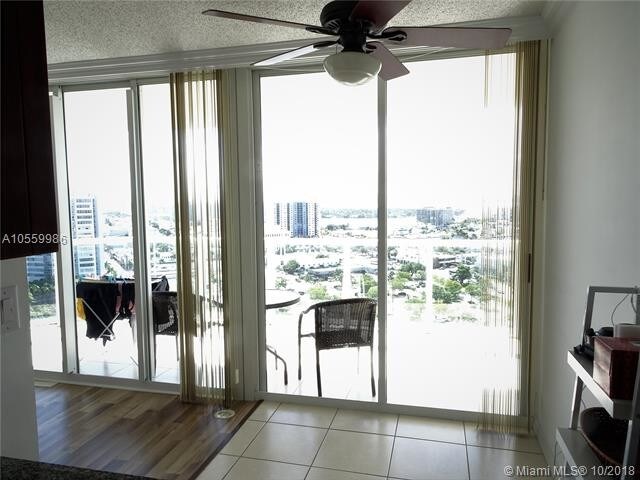 Building Photo - 7330 Ocean Terrace