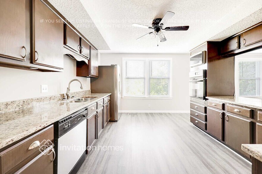 Building Photo - 539 Glen Echo Dr