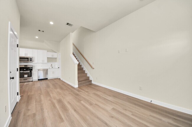 Building Photo - 8025 Peachtree St