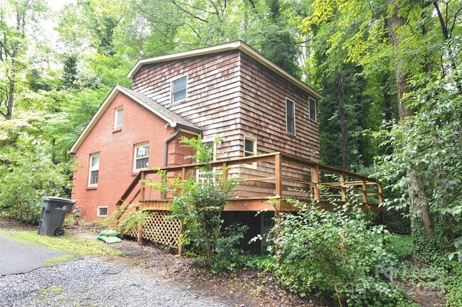 Building Photo - 7006 Sardis Rd