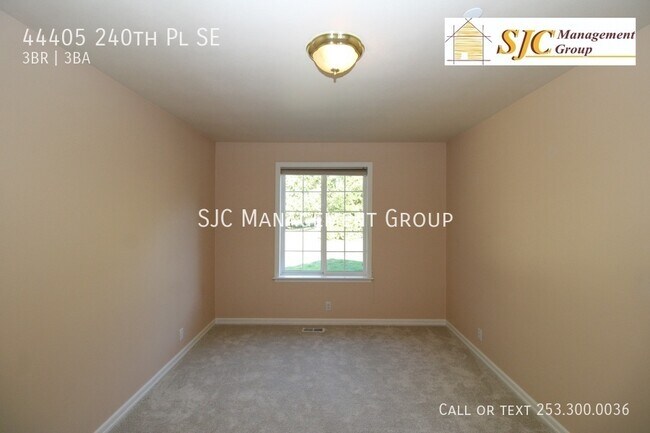 Building Photo - 44405 240th Pl SE