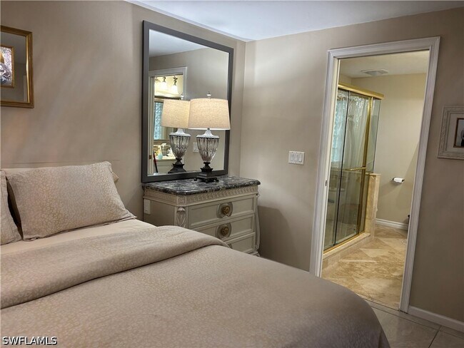 Building Photo - 1156 Oakes Blvd