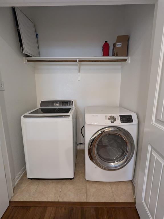 Building Photo - 7220 Wyoming Springs Dr