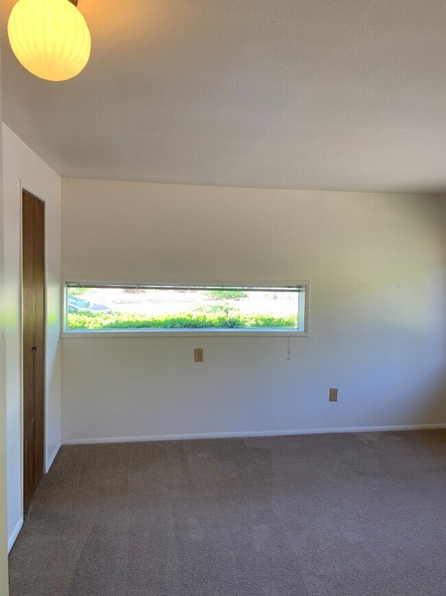 Building Photo - 3220ha