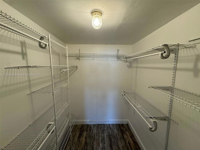 Building Photo - 3710 NW 21st St