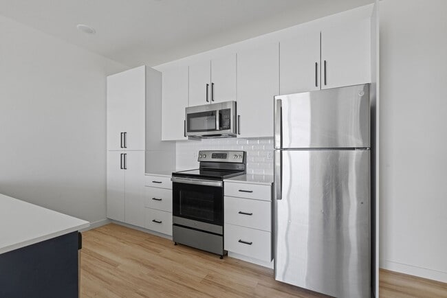 Building Photo - 311 E Lorene St