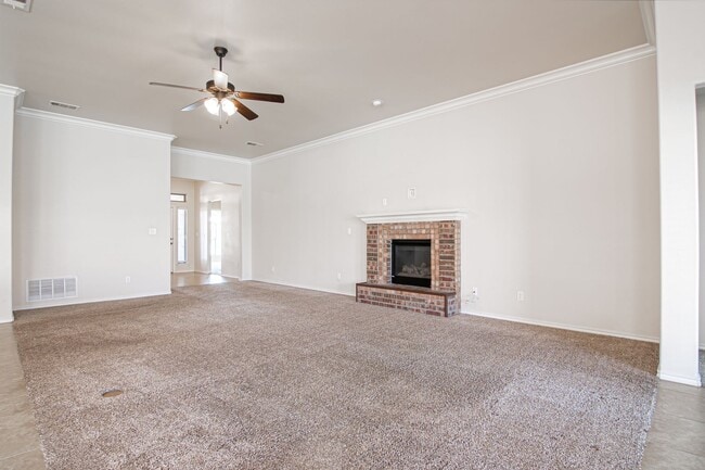 Building Photo - 6711 Boot Dr