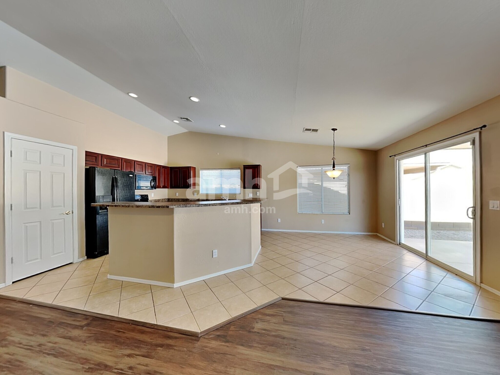 Building Photo - 16776 W Mesquite Dr