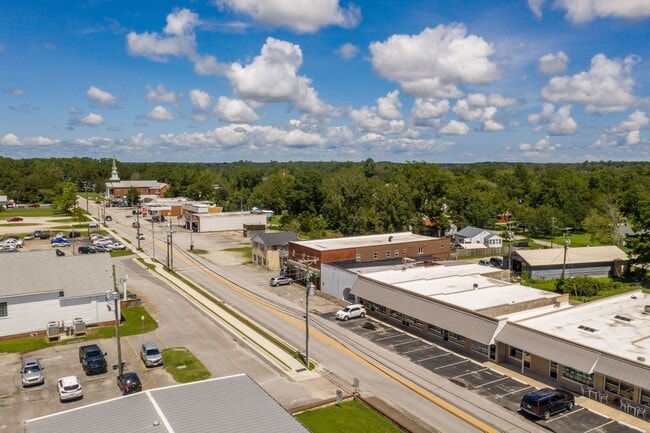 Building Photo - 236 Chatham St