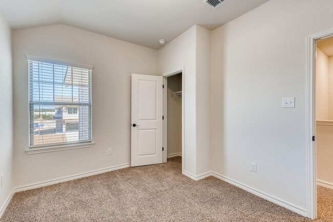 Building Photo - Lynwood Village Community