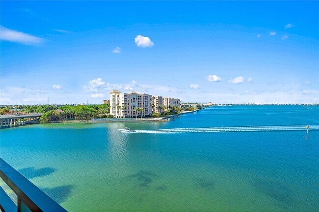 Building Photo - 4830 Osprey Dr S