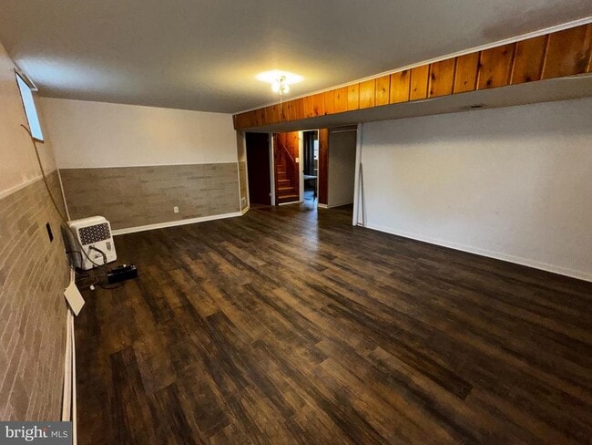 Building Photo - 10502 Glenhaven Dr