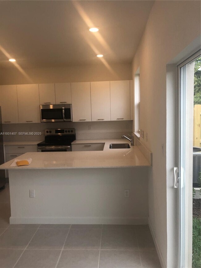 Building Photo - 12353 NW 23rd Ct